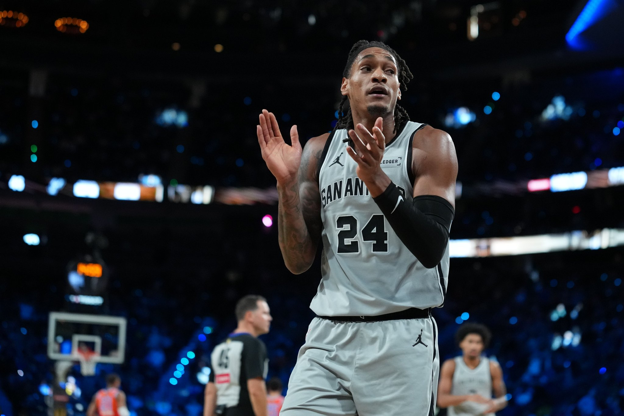 米奇：瓦塞尔是我们队中特别的存在 我的职责是帮他尽快找回状态