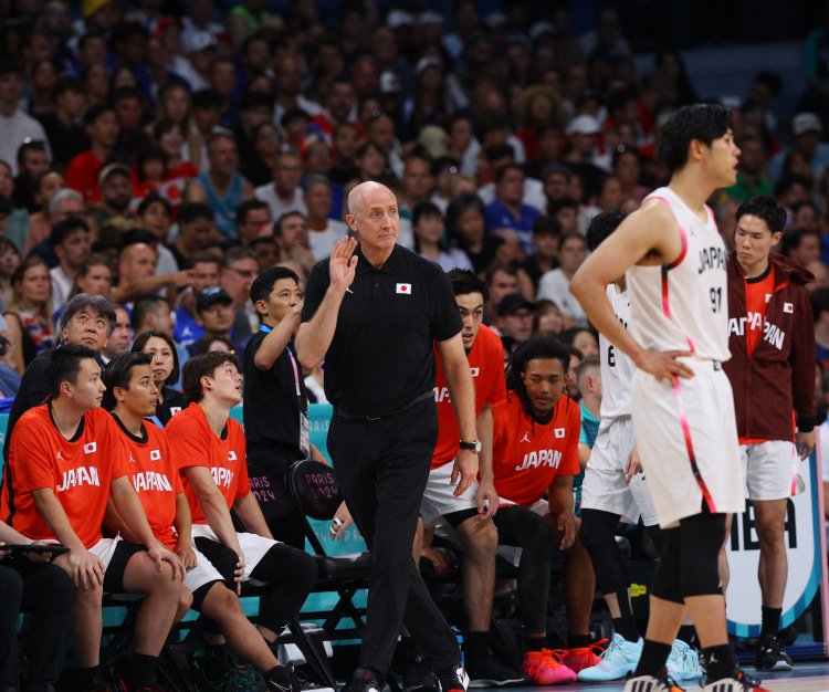 日本篮协官宣男篮主帅霍瓦斯下课 曾与八村有矛盾&亚洲杯止步8强
