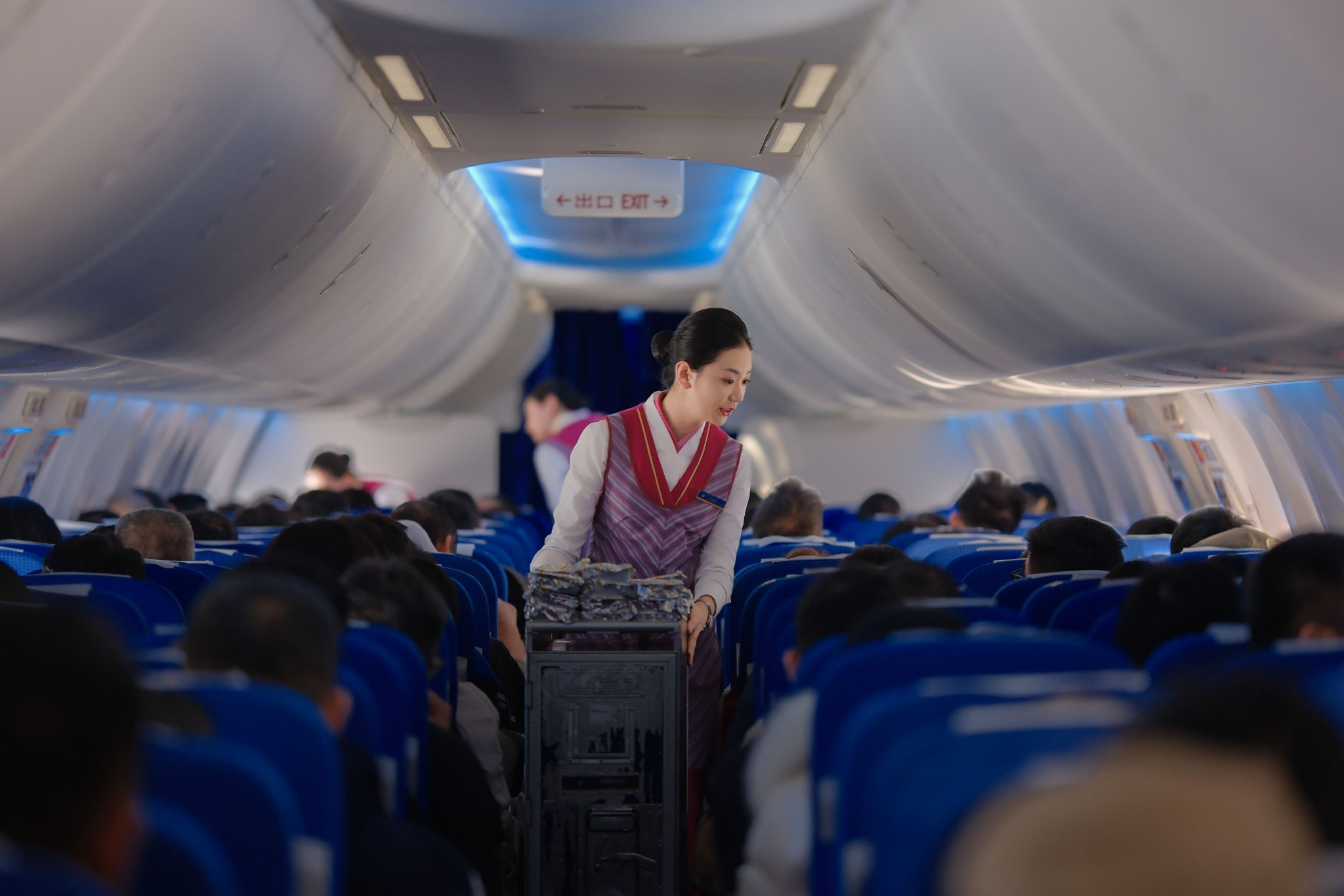 南航集团春运计划执行航班超12.6万班次