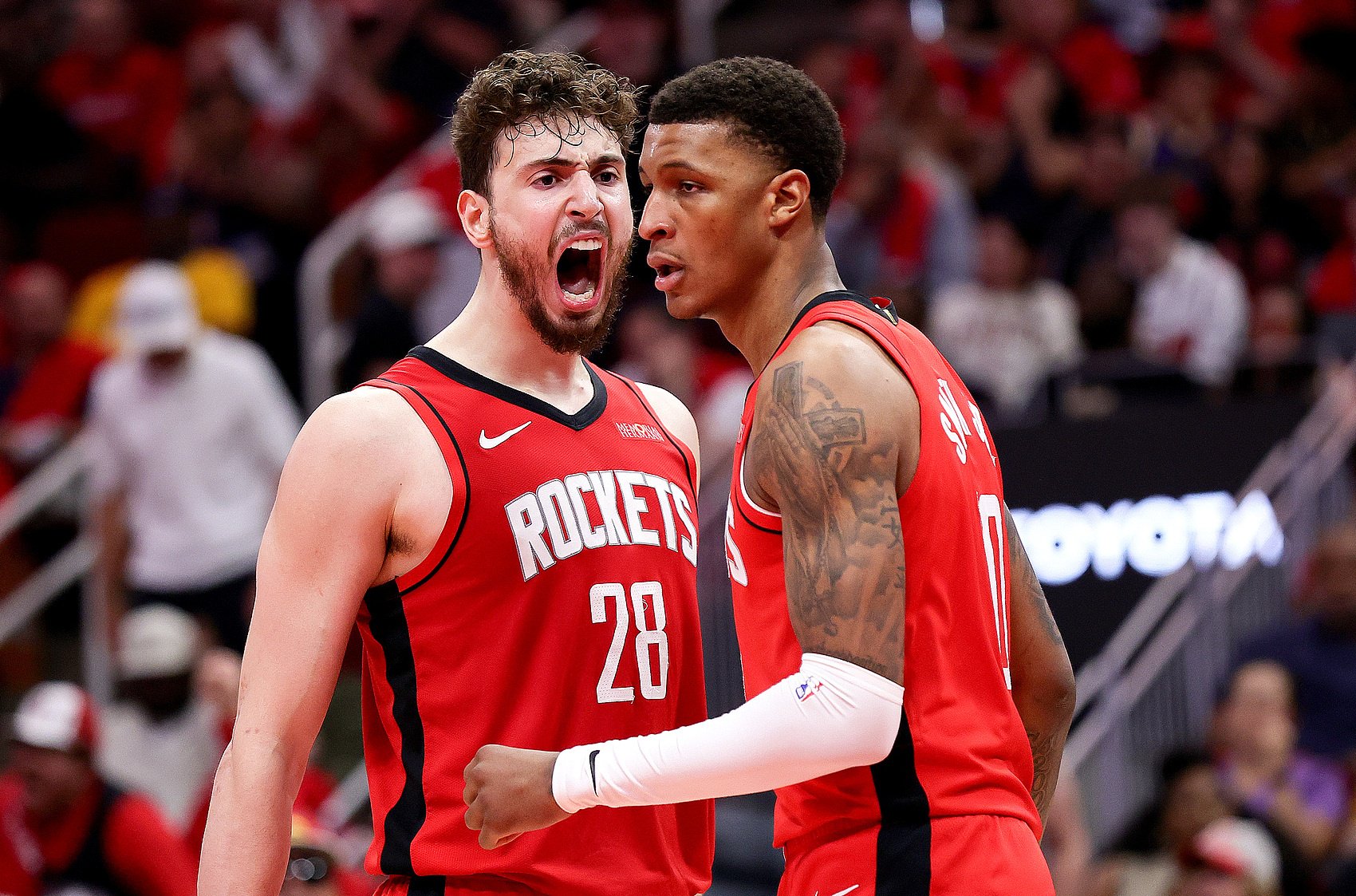 小贾巴里更新社媒晒申京的海报 配文：全明星