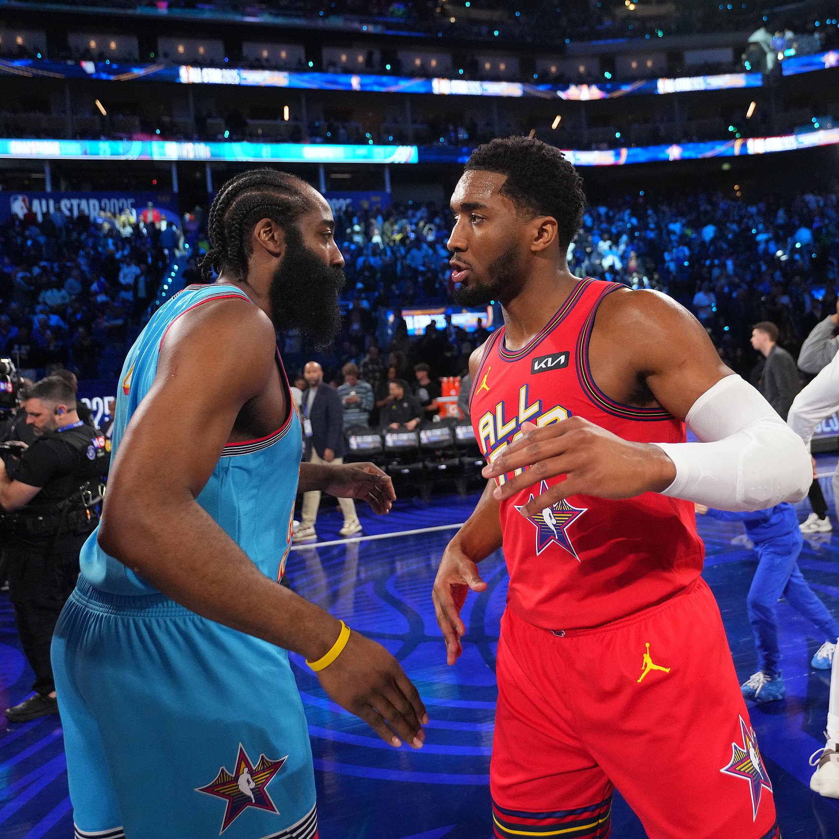 Shams：引入哈登提高了骑士的上限 米切尔和哈登能联手冲冠