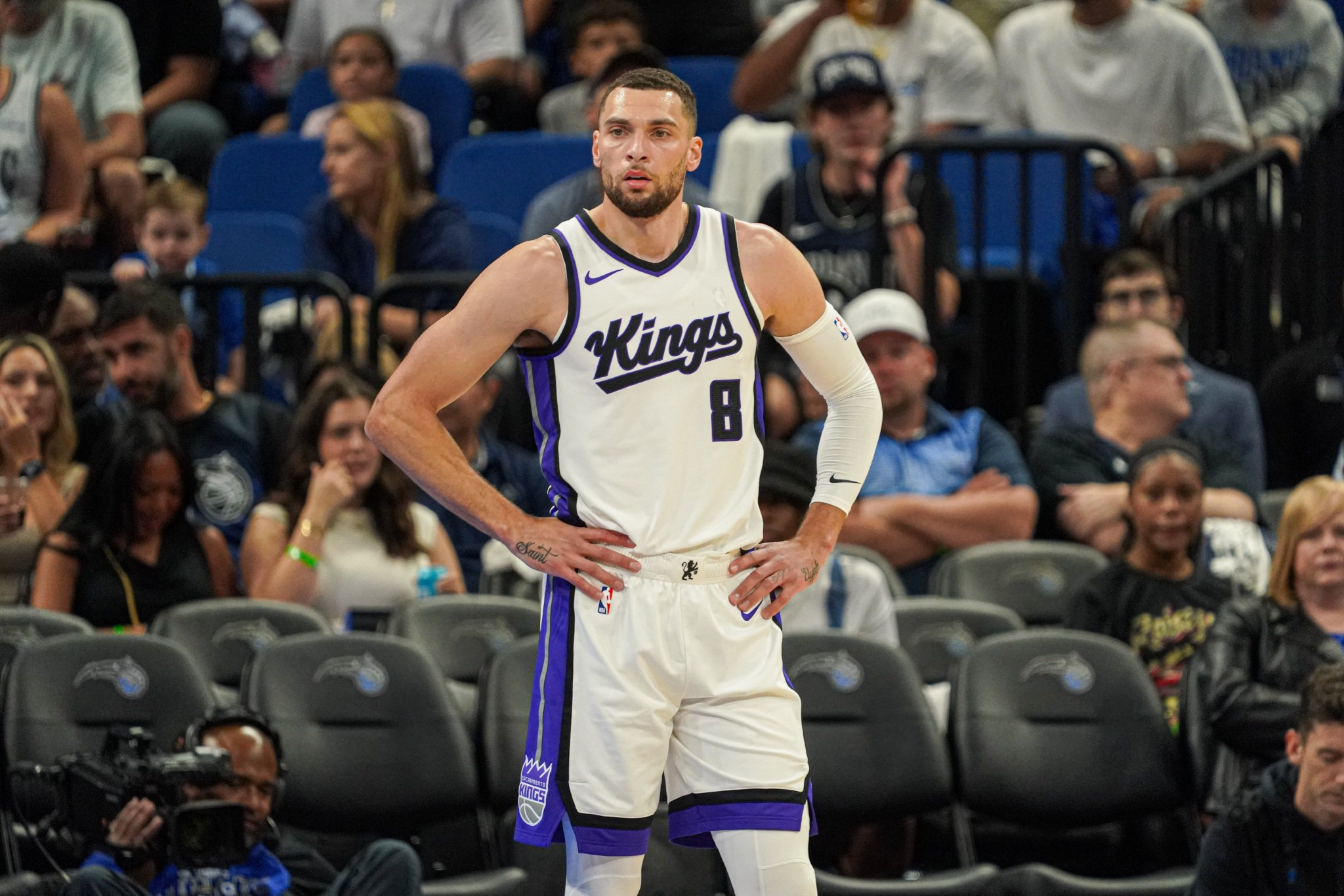 4897万美元！名记：拉文计划执行下赛季的球员选项 他不会被交易