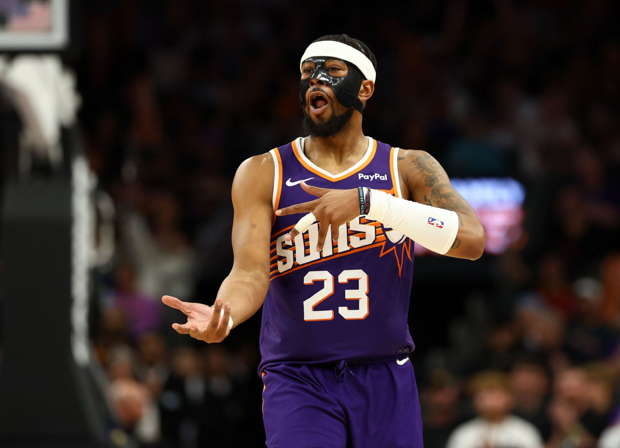 古德温近三战场均贡献15分7板3.3断1.7助 三分命中率58%