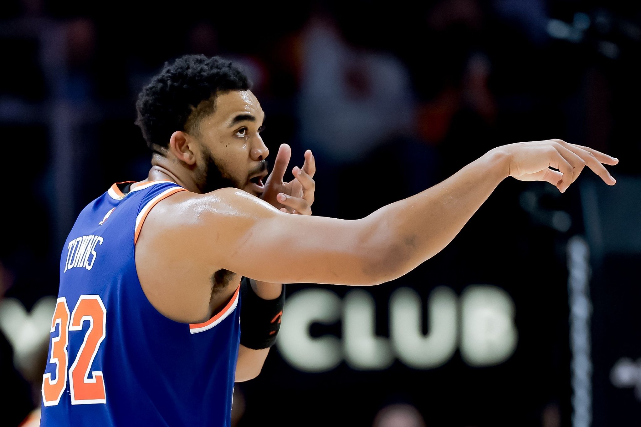 唐斯：不认同首发与替补的划分 我们要最大化每个球员的天赋