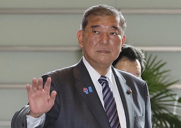 石破茂被曝因反对高市早苗被“冷落”，“他吐槽日本人就喜欢大政翼赞会”