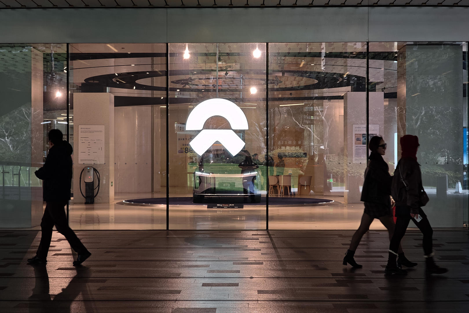 2026年2月，蔚来全新ES8为何能夺得国内大型SUV销量冠军？