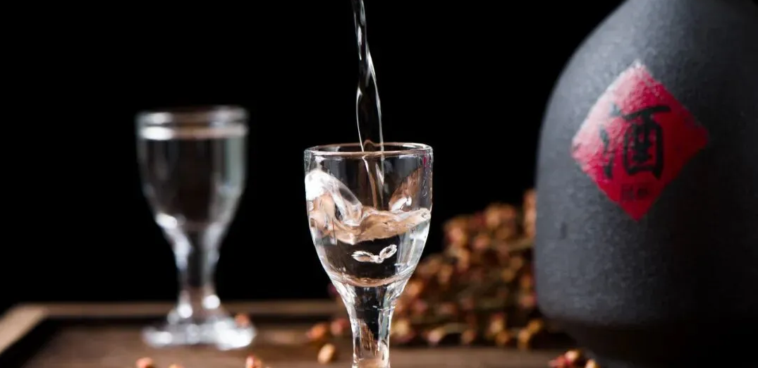 导语：用小额本金博取β回升巨大波动收益背后，或是方位国资与产业老本主导的整合海浪行将莅临。