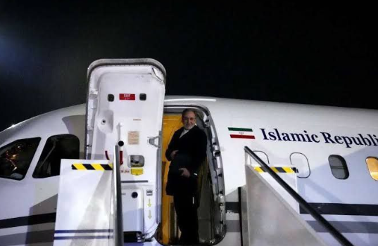 美伊核谈判“暂时”结束 伊朗外长离开阿曼首都