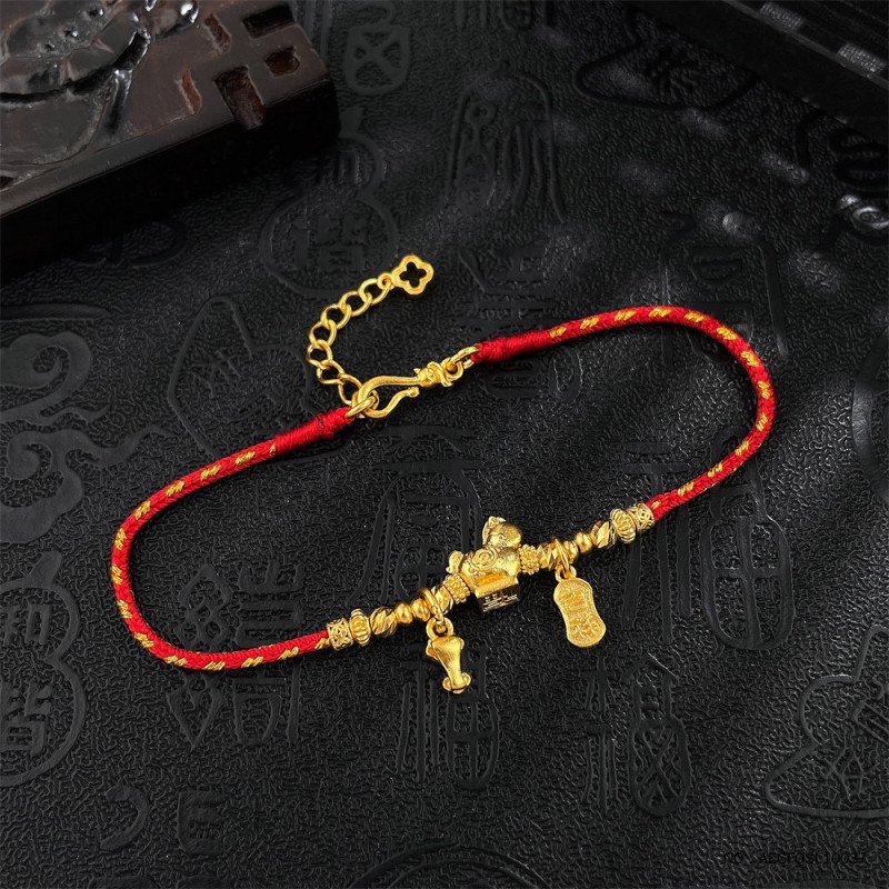 图源：萃华珠宝小程序