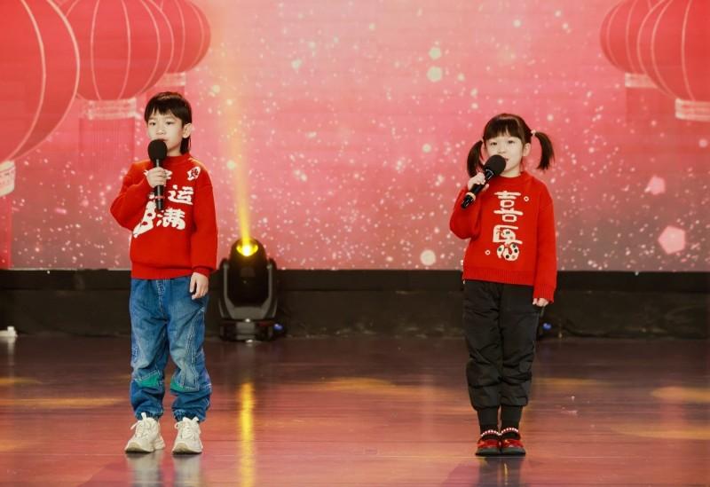 《央韵中国行》“福马迎春・献礼中华” 全国少儿春晚圆满录制 童声欢唱贺新春|欢欢喜喜过大年|少年儿童|童真|少年|央视_手机新浪网