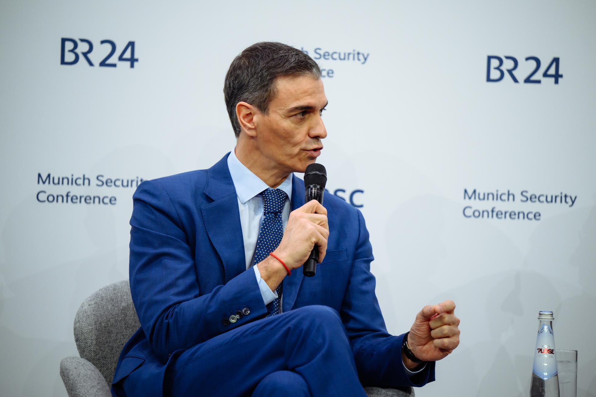 西班牙首相呼吁避免新一轮军备竞赛