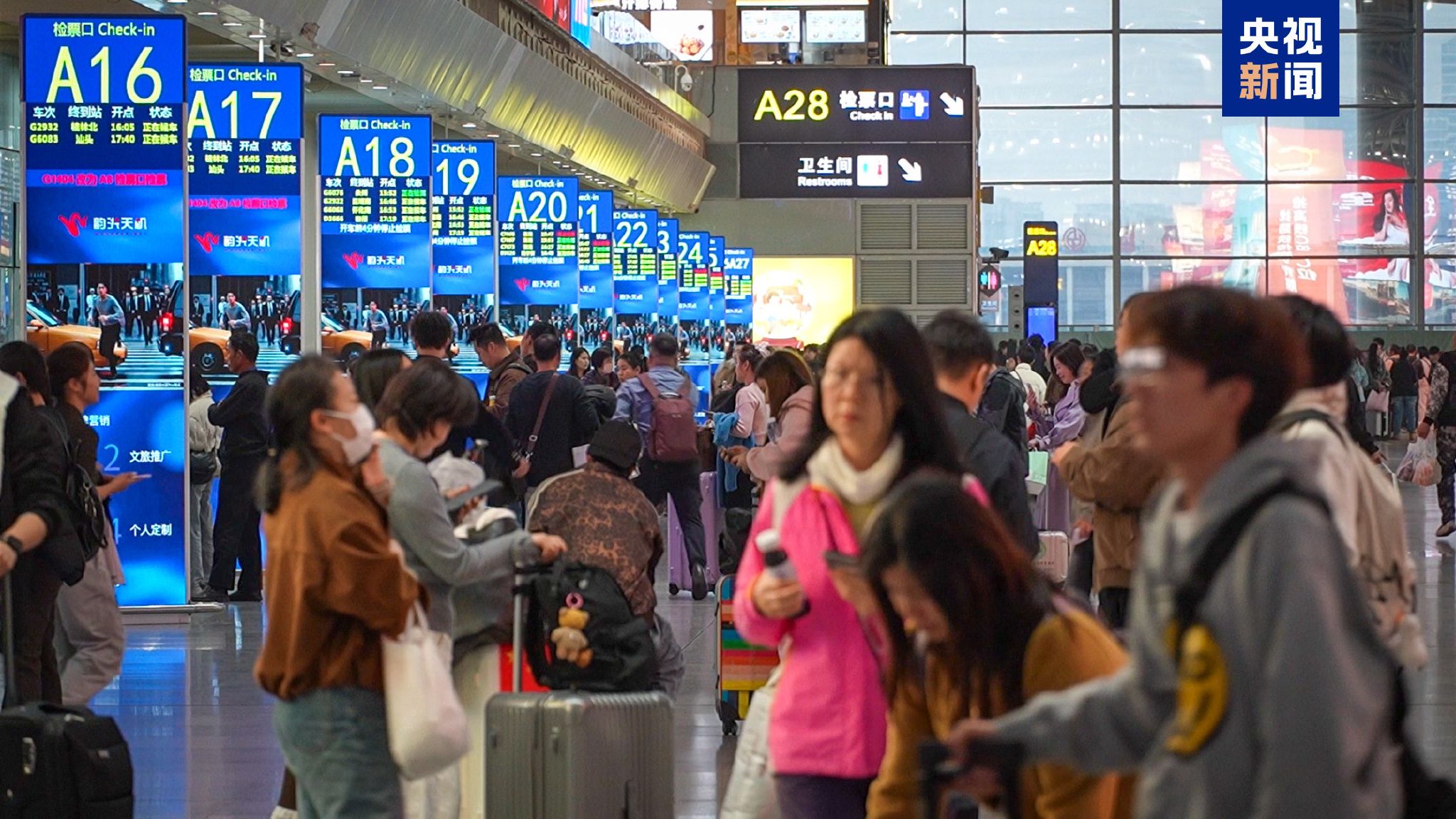 春节假期迎返程客流攀升 国铁广州局预计20日到达旅客突破200万人次