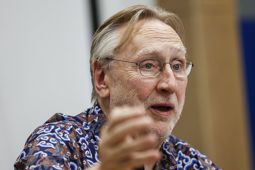 △欧洲议会外洋营业委员会主席贝恩德·朗格（贵寓图）