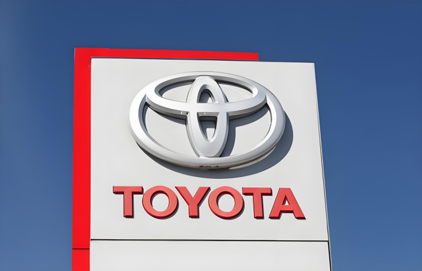 净利润暴跌43%！丰田紧急换帅，日系车阵营分裂，中国市场成终极考场
