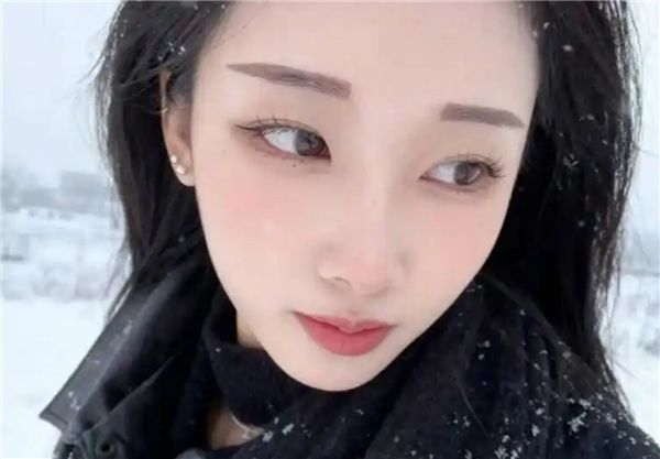 金某发布在社交媒体上的照片