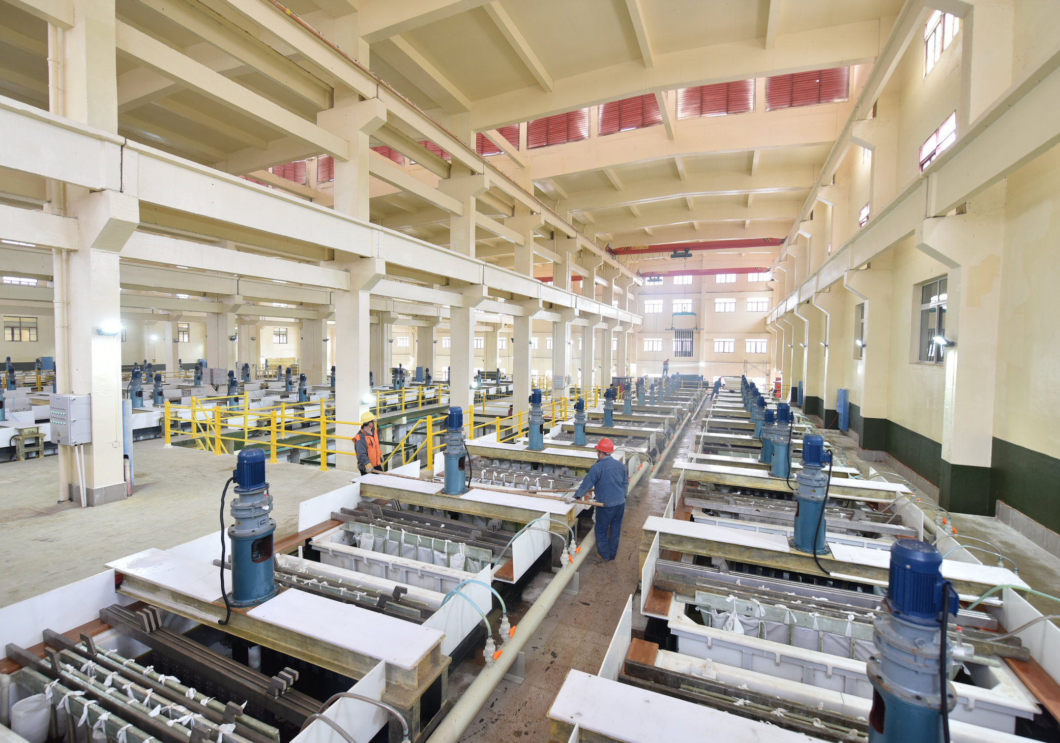 湖南矿产集团湿法冶真金不怕火车间