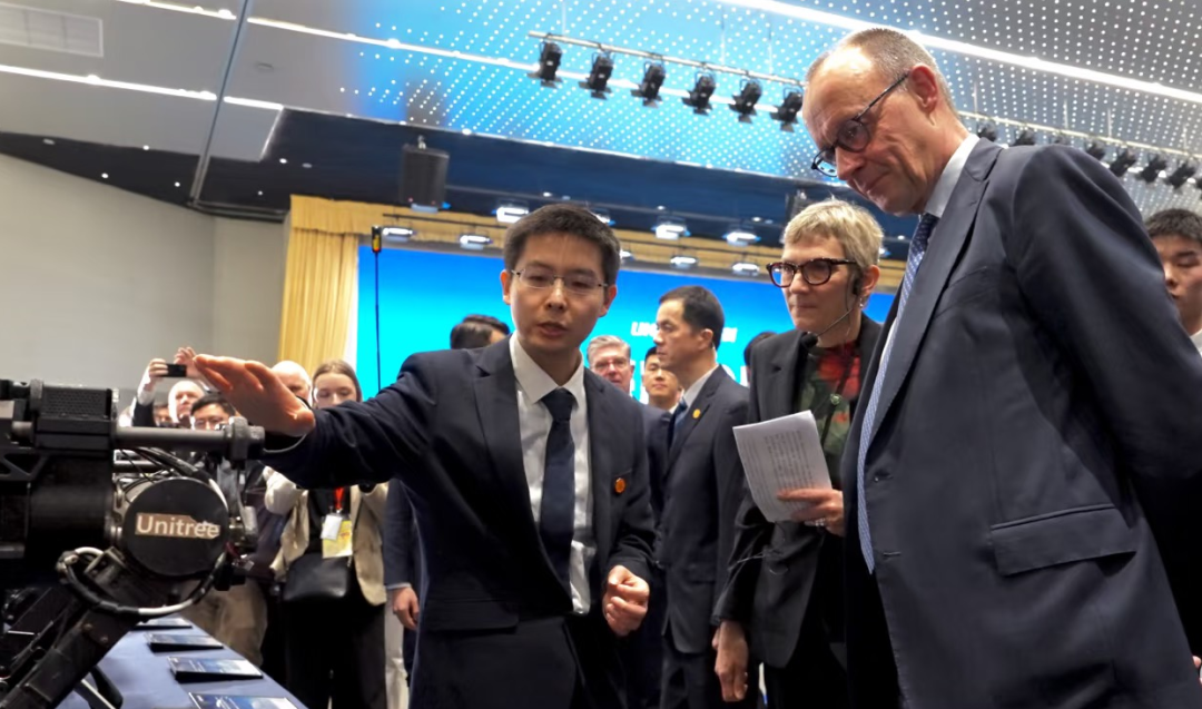 德国总理默茨参访宇树科技 图源：王兴兴个人社交平台