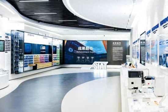 7万家企业，为何扎堆在深圳做机器人？