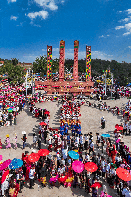 目瑙纵歌节。图源陇川文旅
