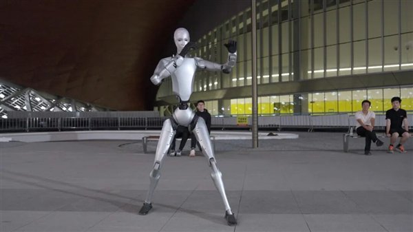 Unitree 宇树科技的 H2 机器人｜图片来源：宇树机器人