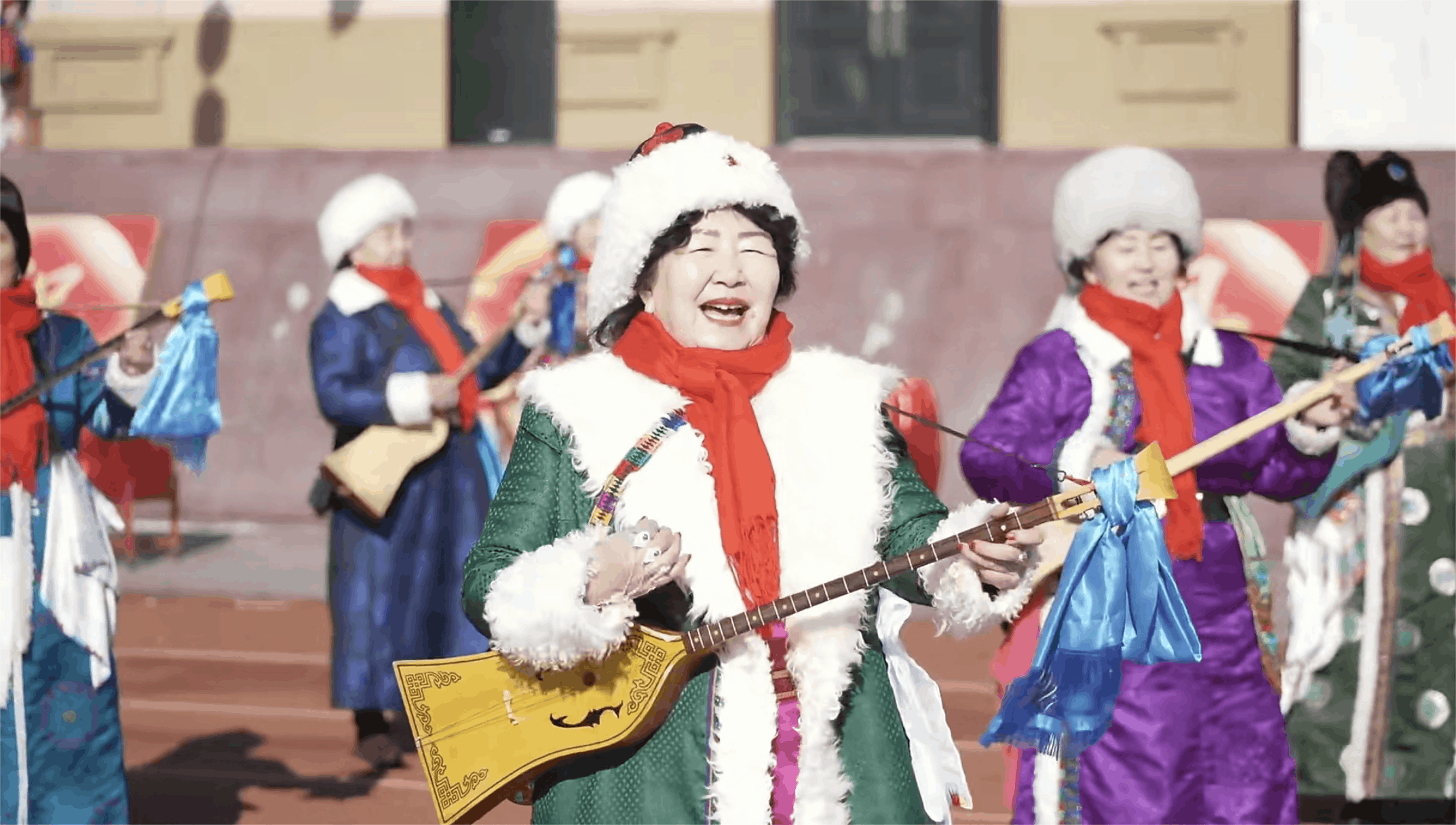 特色歌舞展现和布克赛尔县群众精神风貌 （央广网记者 郭璁悦 制图）