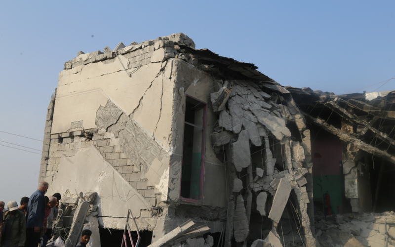 ▲伊朗南部米纳卜市一所小学被袭击。图/新华社