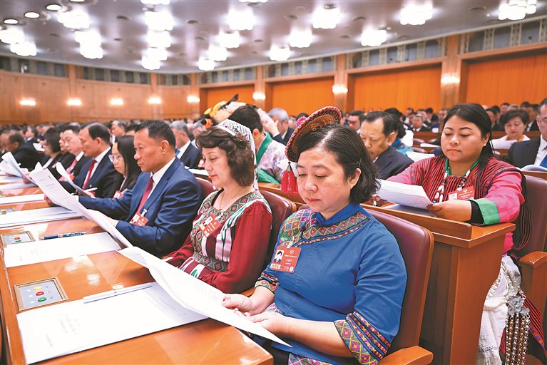 3月4日下午，全国政协十四届四次会议在人民大会堂开幕。新华社记者 申宏 摄