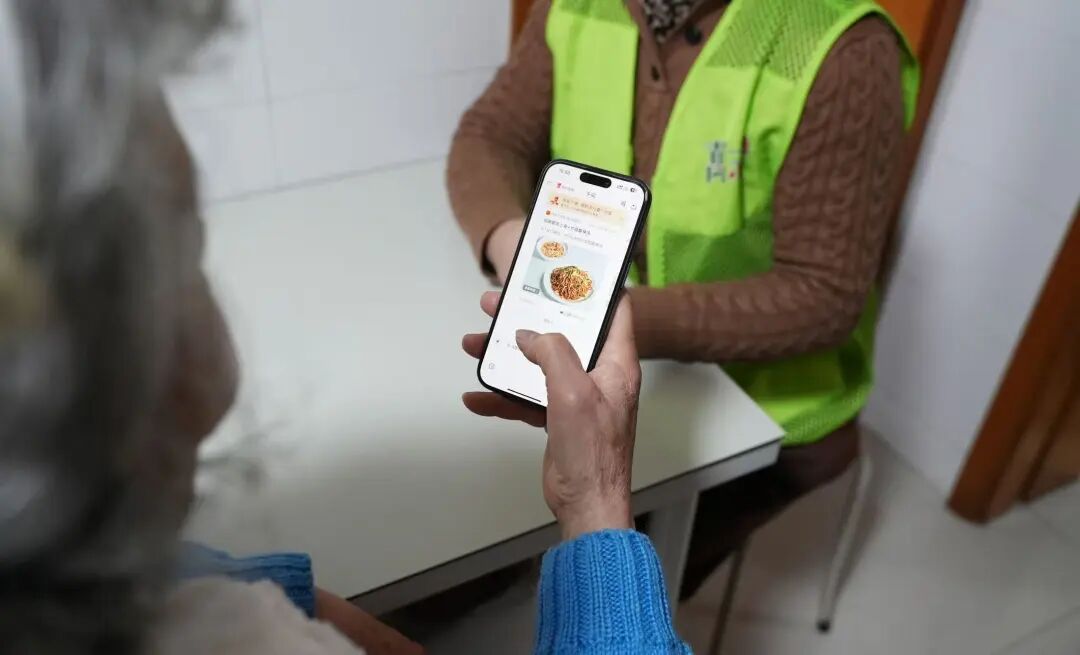 ͼΪ����ǰϦ�Ϻ�����������ֵ�����