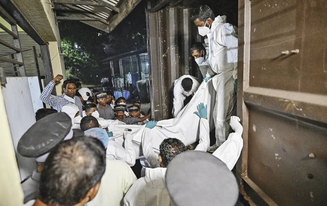 美国公海动武被批评，印度一声不吭遭质疑