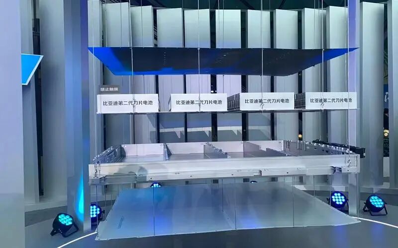 比亚迪第二代刀片电池。新京报贝壳财经记者 张冰 摄