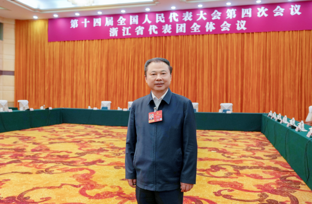 全国人大代表、天能控股集团董事长张天任:建立电化学储能从“诞生”到“退役”的全生命周期管理体系丨两会声音|全国两会_新浪财经_新浪网