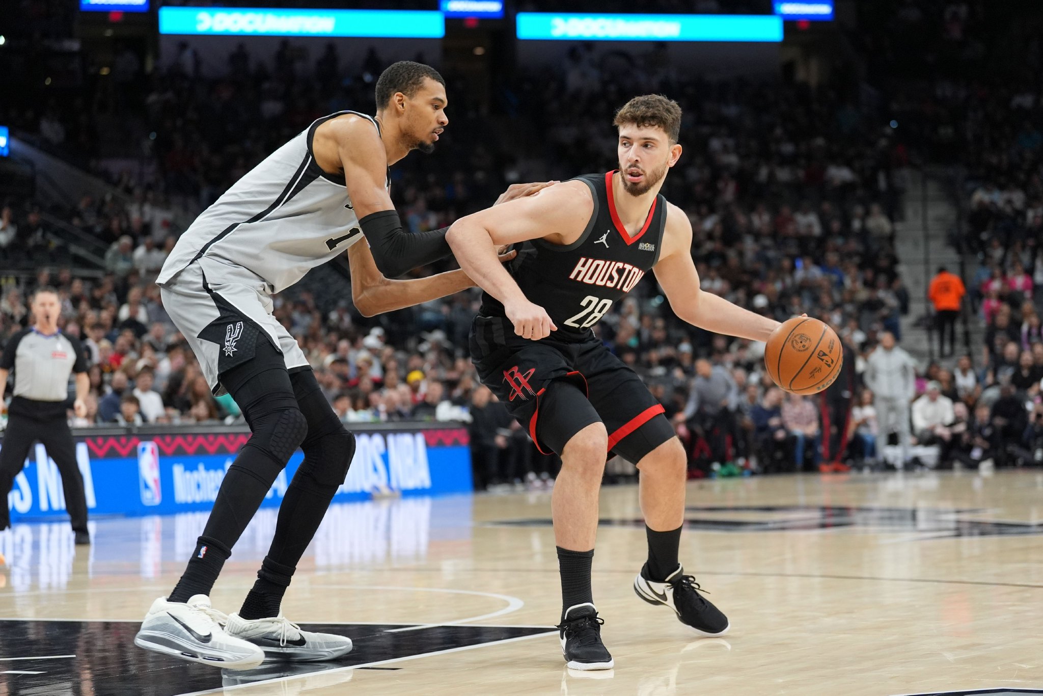 申京被文班封盖13次 与JJJ并列为最多 约基奇被盖11次第三多