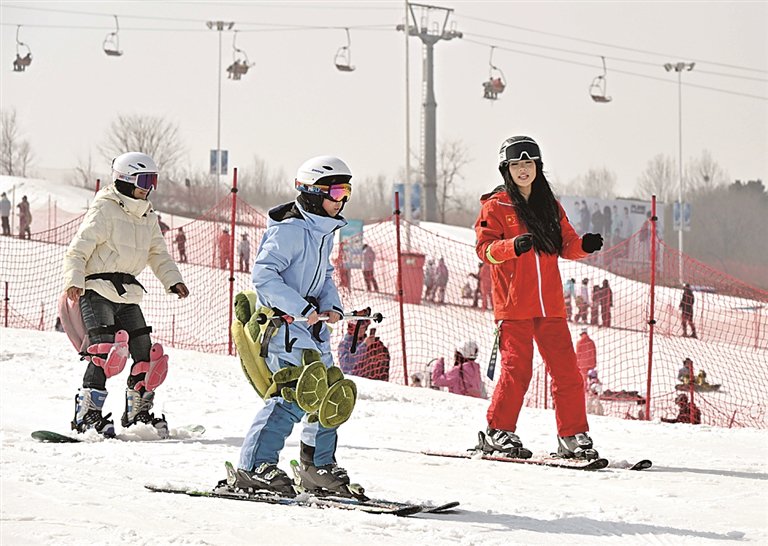 �ο���ɽ��ʡ�ൺ��һ�һ�ѩ����ѩ���»��緢