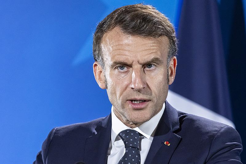 马克龙分别与伊朗和美国总统通话 就国际局势交换意见