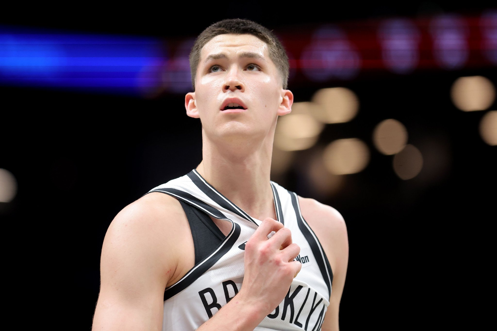 25年8号秀！篮网官方：杰明因左脚足底筋膜炎伤势加重 本赛季报销