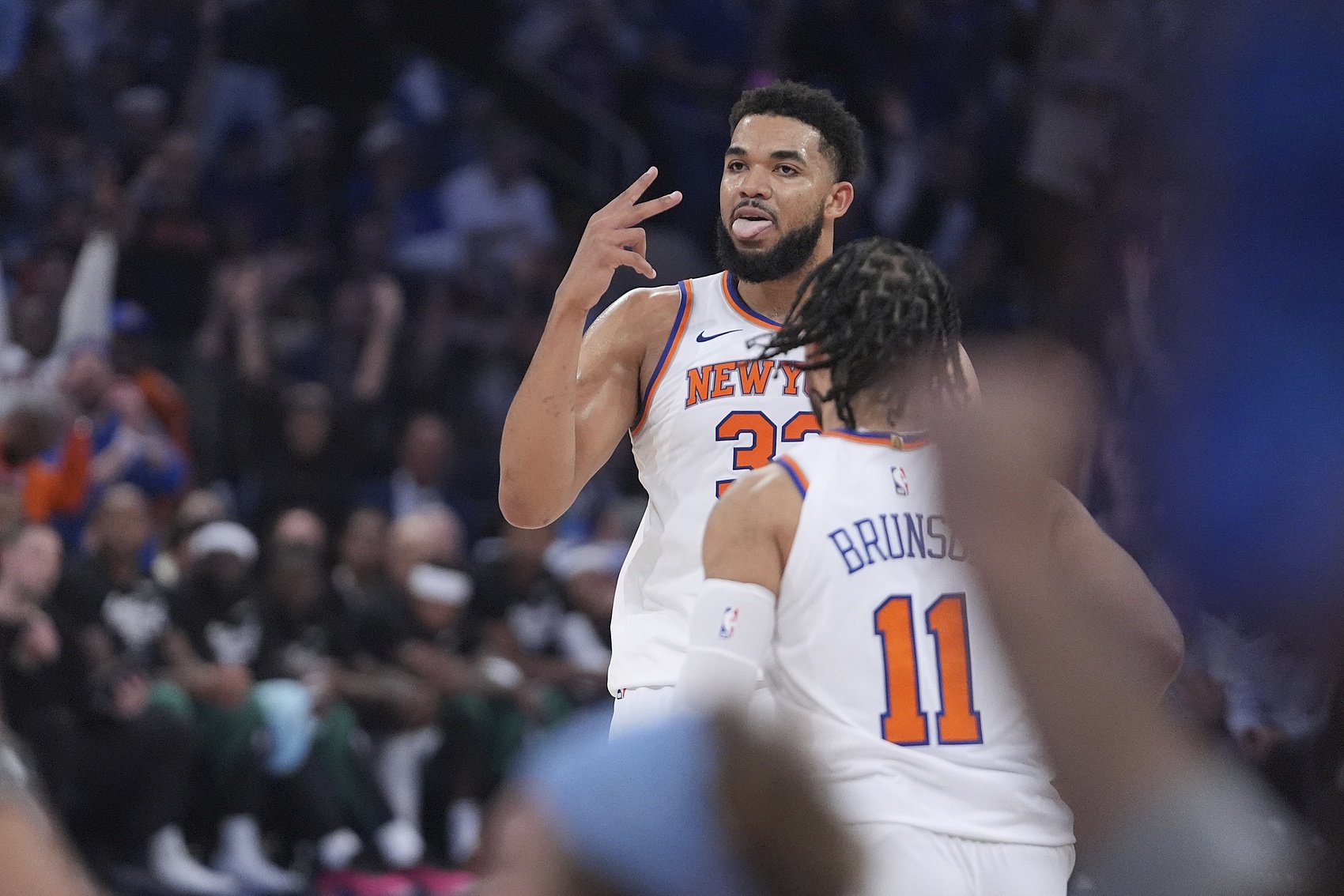 球队命中率50%+且助攻30+且篮板优势15+时胜率98% 今日尼克斯输球