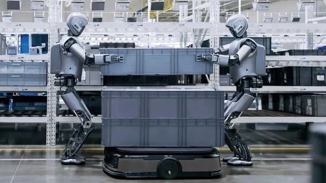 优必选工业人形机器人Walker S1日前在极氪5G智慧工厂实现了全球首例多台、多任务、多场景协同实训。图源：优必选科技