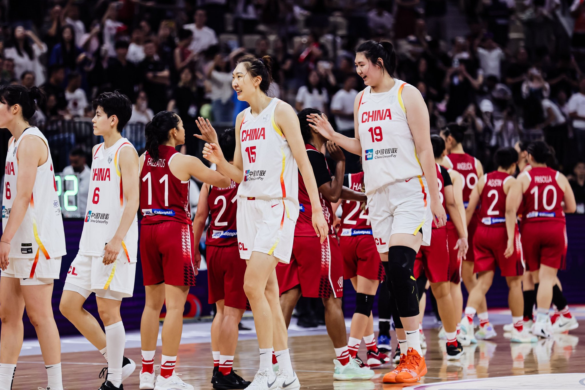 内外双核！杨舒予+韩旭首节合计9投7中 合砍15分3板3助1帽