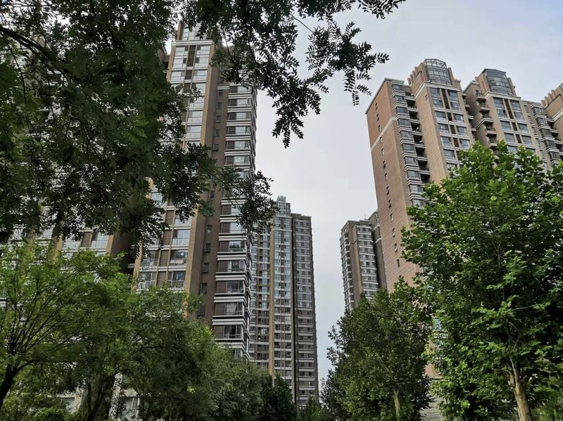 “物业管理”变“物业服务”，改名字更要换观念  |新京报快评