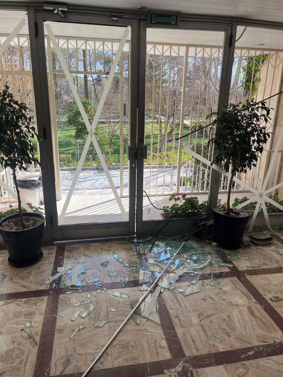 俄罗斯驻伊朗总领馆在袭击中受损 俄方要求保障外交人员安全