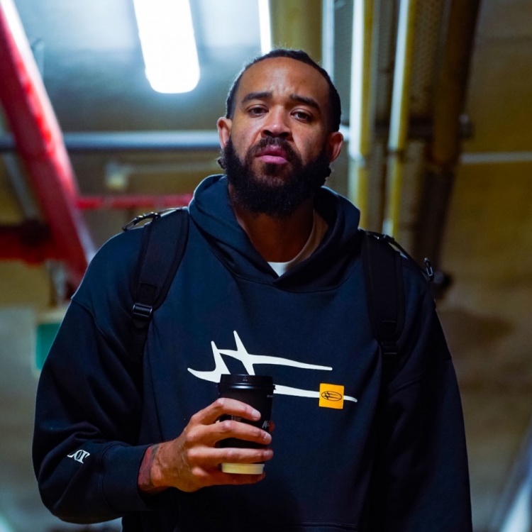 许利民：麦基有很好的传球能力 接下来要努力让大家利用好这一点