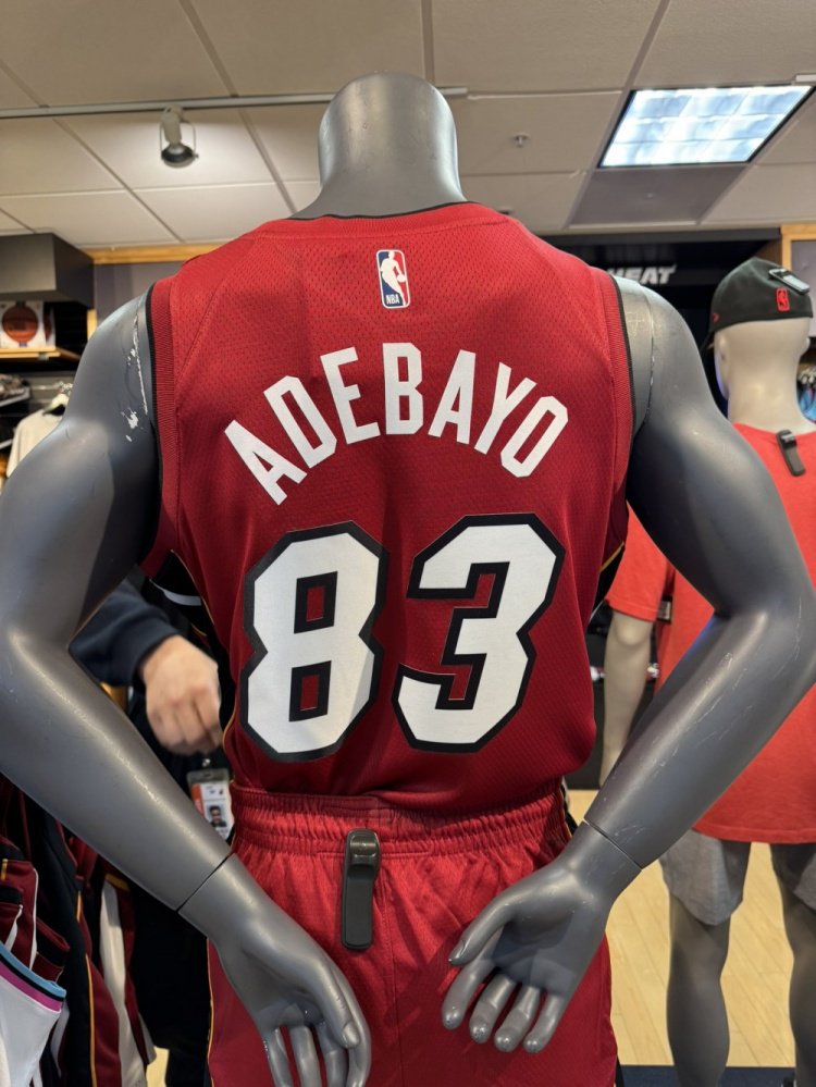 83号定制球衣！为纪念阿德巴约生涯之夜 热火商店推出定制版球衣