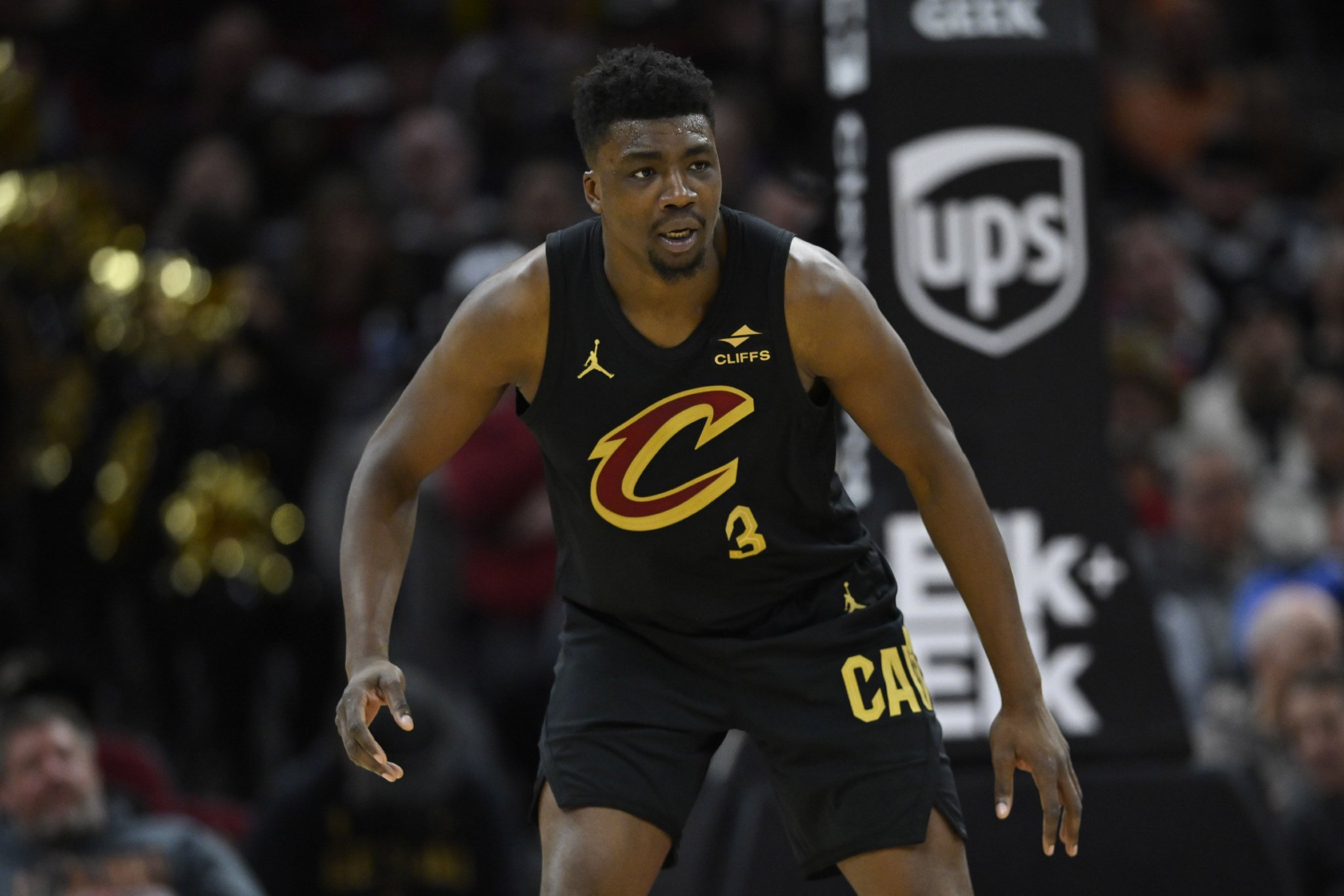 难阻失利！托马斯·布莱恩特8中4拿到12分5板 罚球3中3