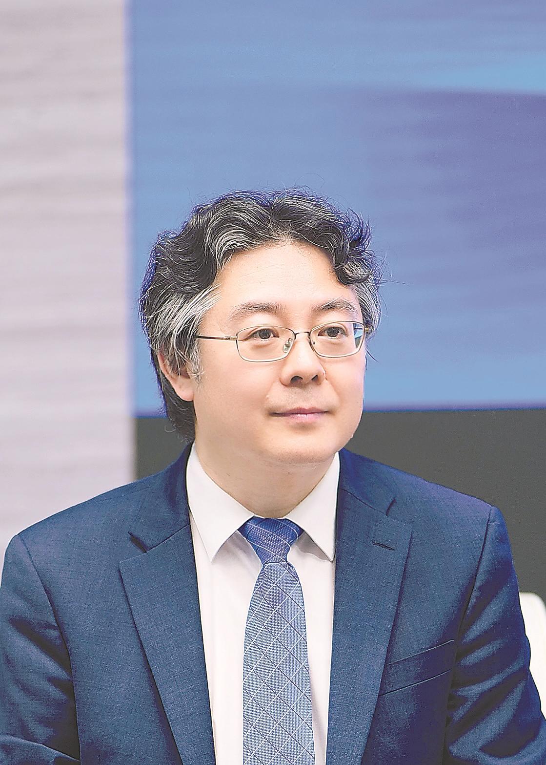专访中国法学会环境资源法学研究会副会长、武汉大学法学院院长秦天宝:为什么中国需要一部生态环境法典?_新浪财经_新浪网