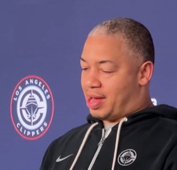 卢谈阿德巴约83分：为他高兴 在美国队曾执教过他 他是个很棒的人