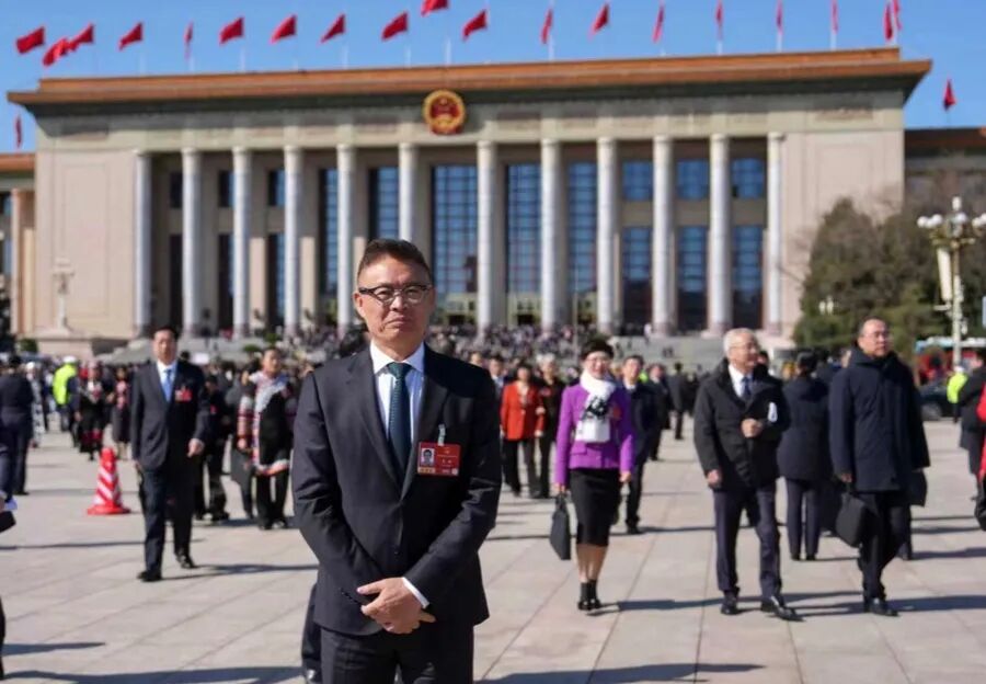 （全国人大代表、著名作家麦家，受访者供图）