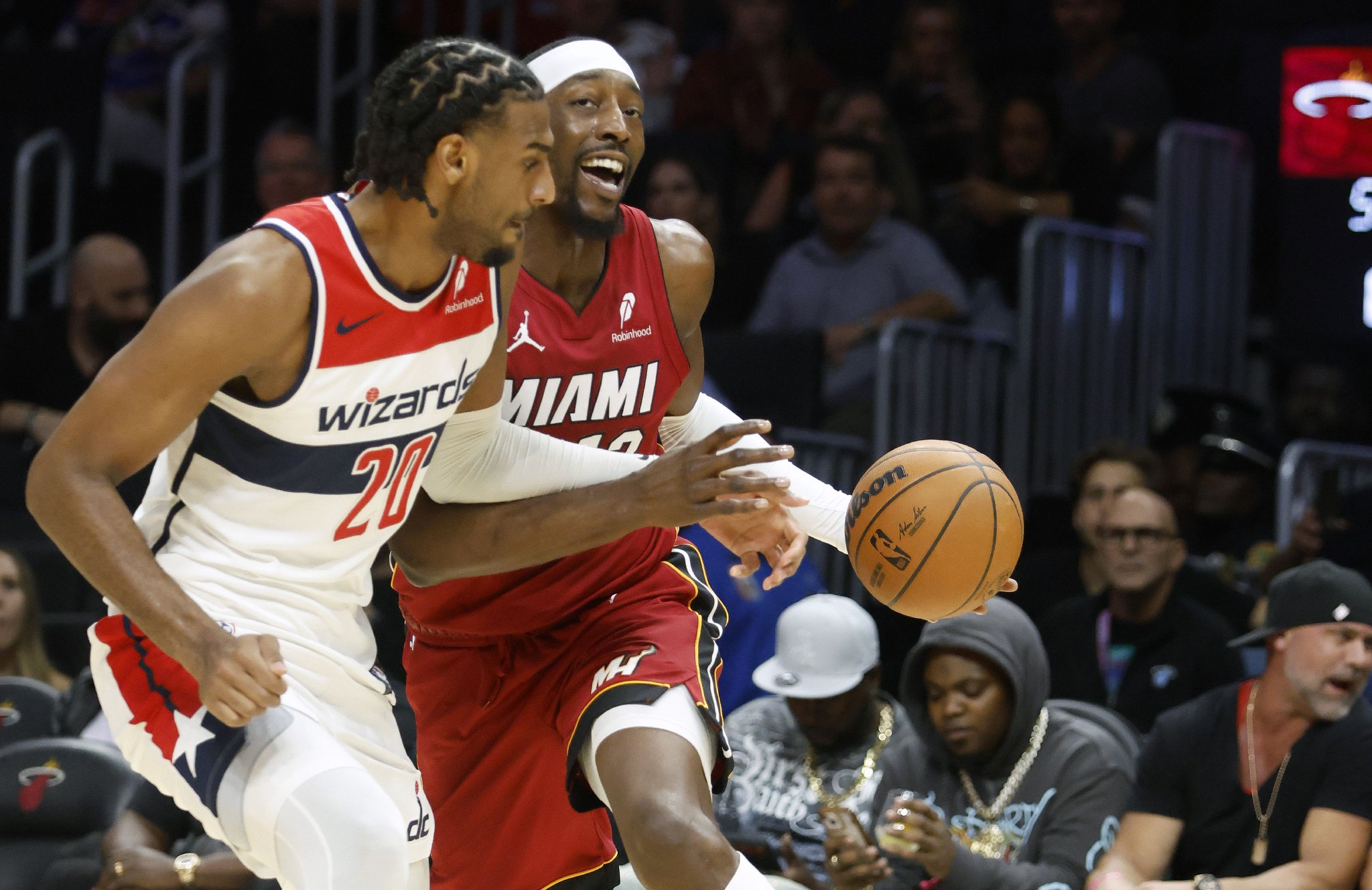 斯波：上一场我希望阿德巴约面对摆烂队保持专注 他也确实做到了