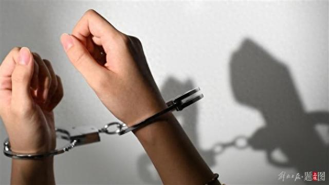 阿富汗政府证实:拘禁了2名美国公民,他们“违反法律”|阿富汗政府_新浪财经_新浪网