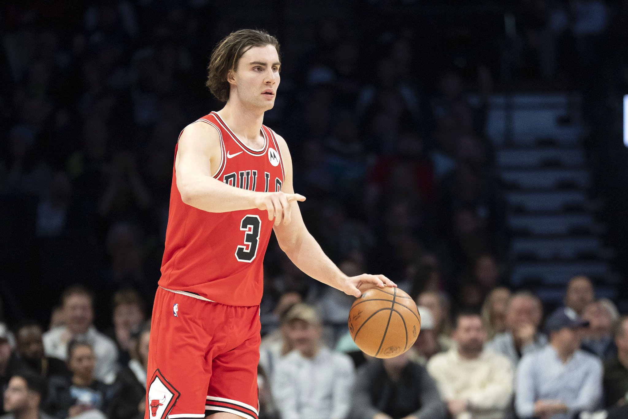 27分8板15助2断！吉迪单场至少砍25分15助&5记三分 公牛队史首人