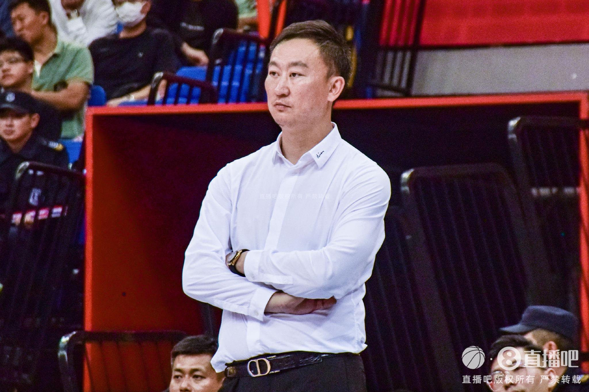 刘维伟：引进泰肖恩·克劳福德对队伍的轮转有帮助 他还在磨合中